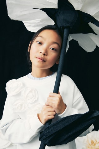 Sweat-shirt fleurs en relief - Blanc cassé