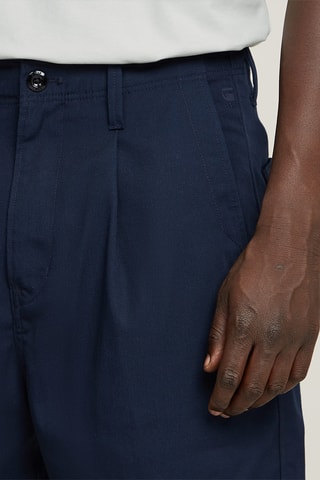 Calças chino relaxed tapered em algodão biológico Pleated - Azul-escuro