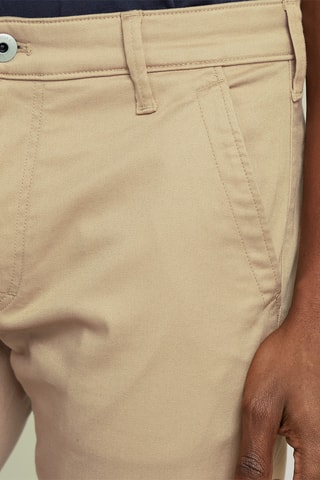 Calças chino skinny em algodão biológico 3.0 - Bege