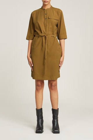 Vestido direito regular Fluid - Mostarda