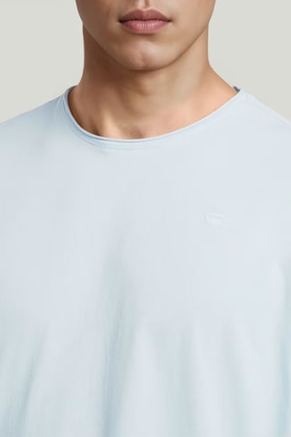 T-shirt regular em algodão biológico Essential Raw Neck - Azul-claro