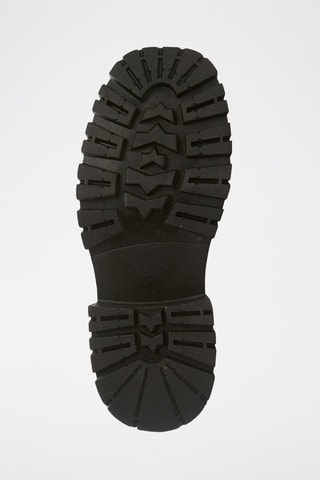 Botins Chelsea em couro 
Preto
