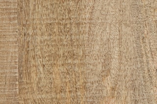 Table basse à roulettes en bois de manguier Silas - Beige