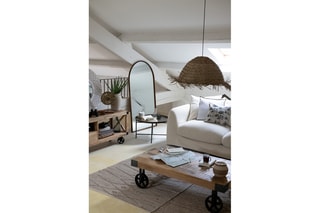 Table basse à roulettes en bois de manguier Silas - Beige