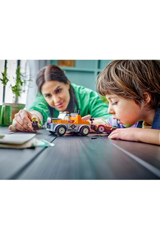 La dépanneuse et la voiture de sport LEGO® - 101 pièces - Dès 4 ans