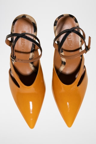 Escarpins en cuir verni - Moutarde