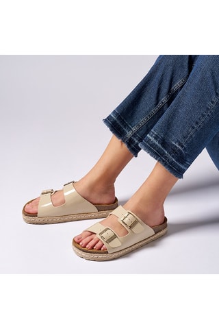 Mules envernizados Ana - Bege
