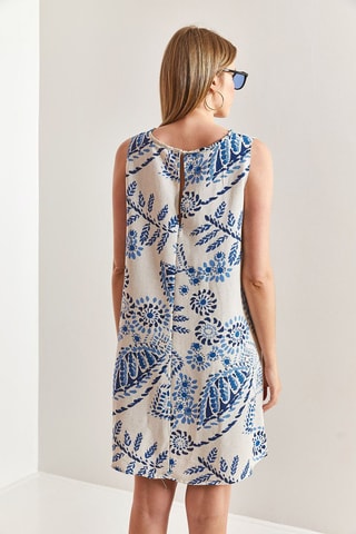 Vestido trapézio sem mangas em linho - Branco