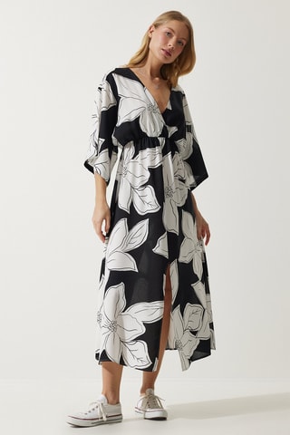Vestido traçado - 
Preto