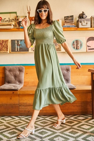 Vestido com folhos - Caqui