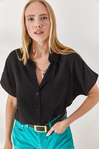 Camisa regular em linho - Preto
