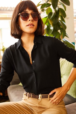 Camisa regular - Preto