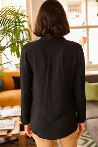 Camisa regular - Preto