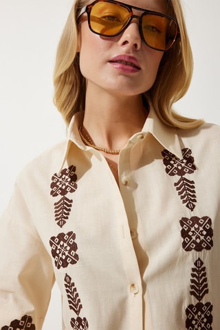 Camisa - 
Bege