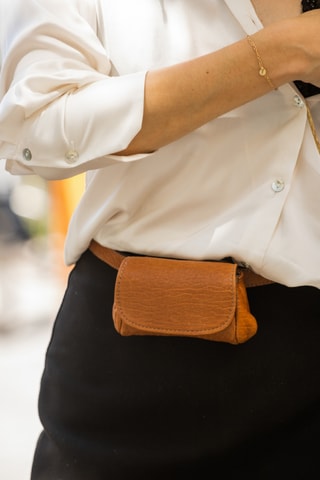 Bolsa de cintura em couro de cordeiro Friend Ceinture - Camel