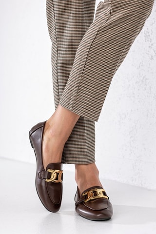 Mocassins  
Castanho
