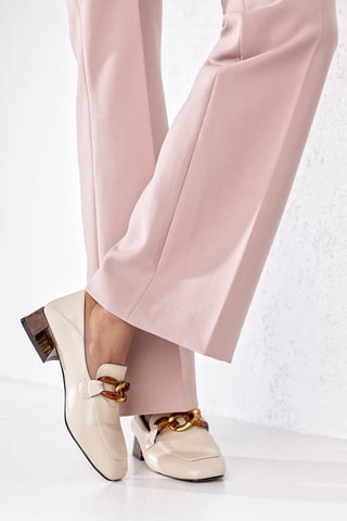 Mocassins  
Bege