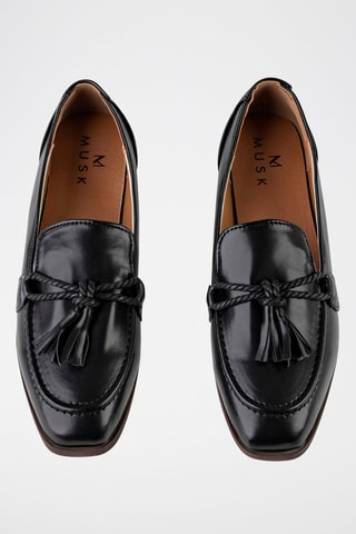 Mocassins  
Preto