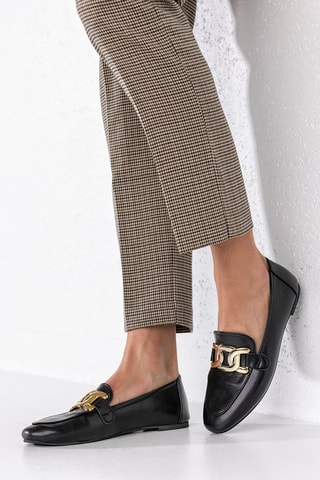 Mocassins  
Preto
