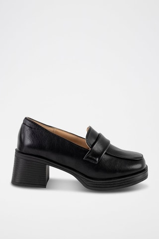 Mocassins de salto  
Preto