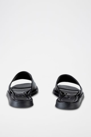 Mules em couro Preto