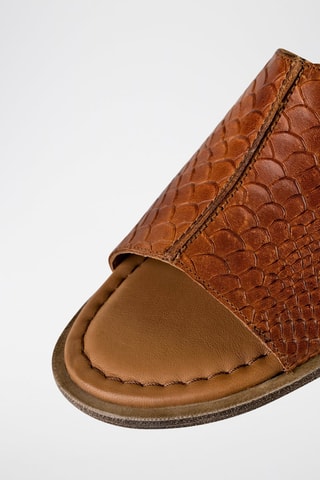 Mules em couro - Castanho