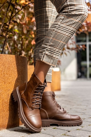 Botins em couro Castanho