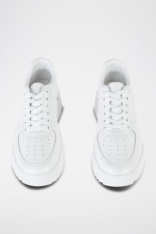 Sapatilhas com plataforma 
Branco