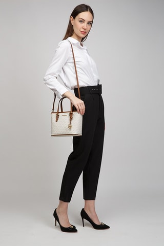 Handtas 
Beige