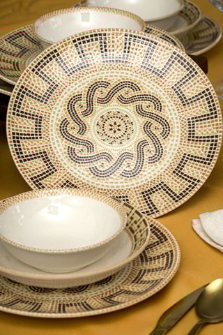Serviço em porcelana - 18 peças