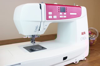 Machine à broder CREA