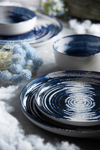 6 assiettes plates en céramique Ermes - 27 x 27 x 3 cm