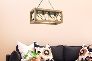 Candeeiro suspenso em madeira de charme - Natural e preto - 4 x 60 W