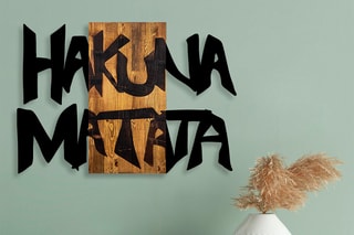Décoration murale en bois Hakuna Matata - Noir et naturel
