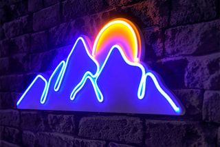 Néon mural fluorescent Mountain - Bleu et jaune