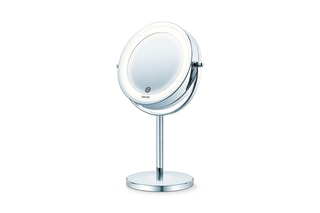 Miroir cosmétique éclairé