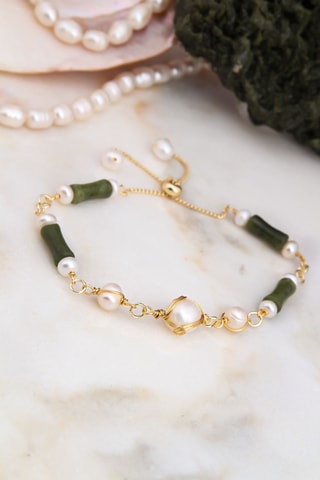 Pulseira - Banhado a ouro amarelo, jades e pérolas de cultura