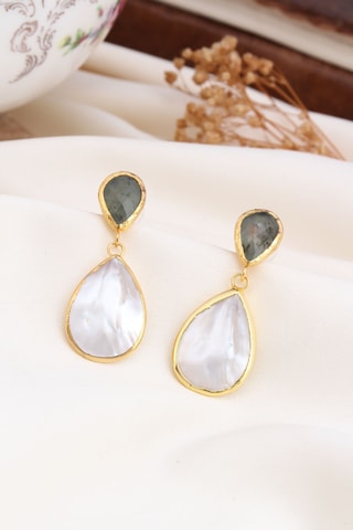 Brincos - Banhado a ouro amarelo, prehnite e madrepérola