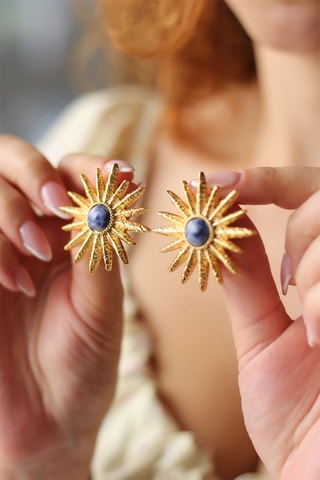 Brincos banhados a ouro fino amarelo - Safira