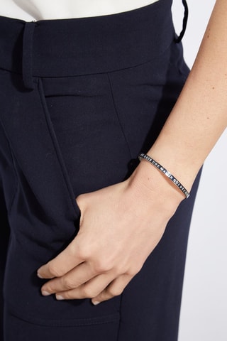 Pulseira Je suis une mamie qui déchire  Prateado