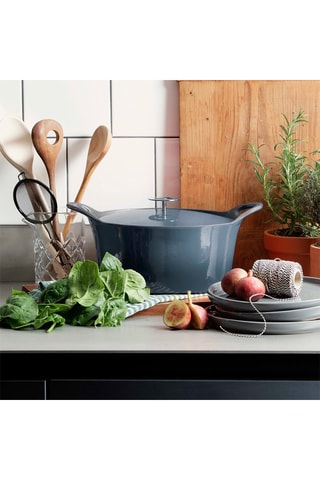 Cocotte ronde en fonte de fer émaillée Volcan - 
20 x 12,5 cm - 1,6 l