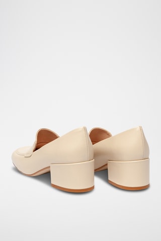 Mocassins de salto em couro - Bege