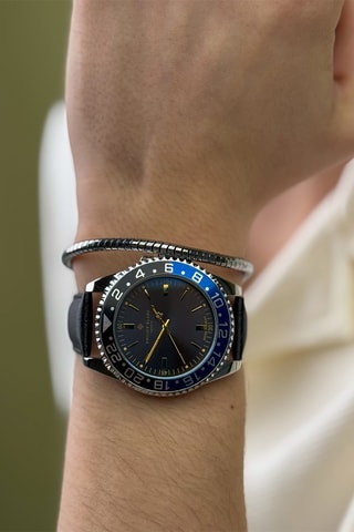 Coffret relógio de quartzo em prata ionizada e diamante e pulseiras em couro Olympe
