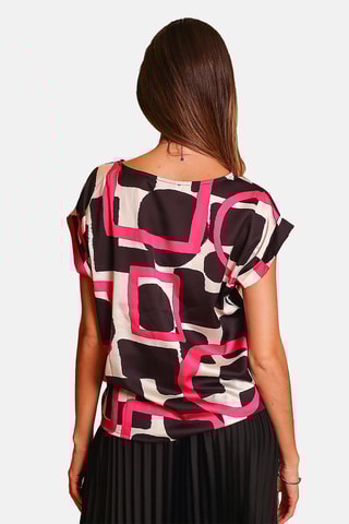 Top en soie 
Noir