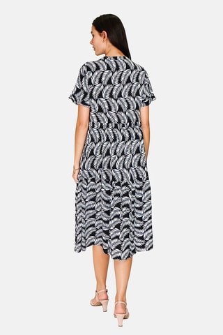 Vestido direito 
Preto