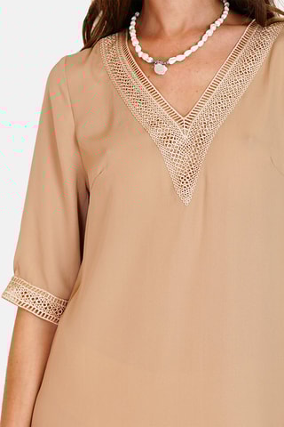 Vestido 
Castanho claro
