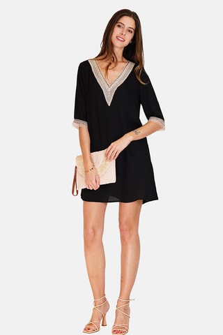 Vestido direito 
Preto