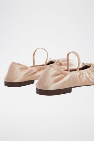 Ballerines élastiques satinées - Beige