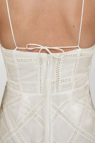 Robe brodée emmanchures américaines - Blanc cassé