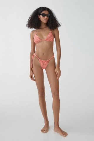 Culotte bikini classique fleurie - Rouge